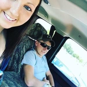 Meet your Posher, Max